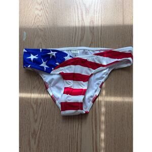 B24 New Women’s Venus Patriotic American Flag 🇺🇸 Bikini👙Bottoms Size 2